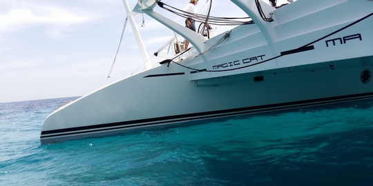 Magic Cat au mouillage