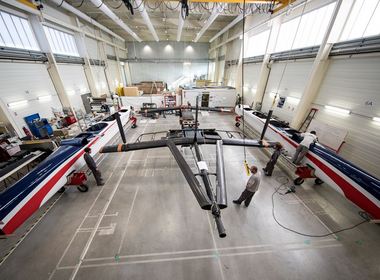 Construction AC50 Groupama team France chez Multiplast Groupe Carboman AC50 construction multiplast groupe carboman